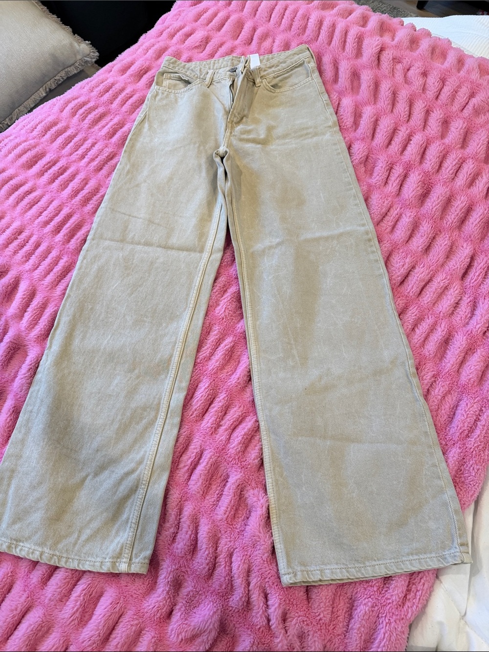 H&M Wide Leg Jeans in Light Beige